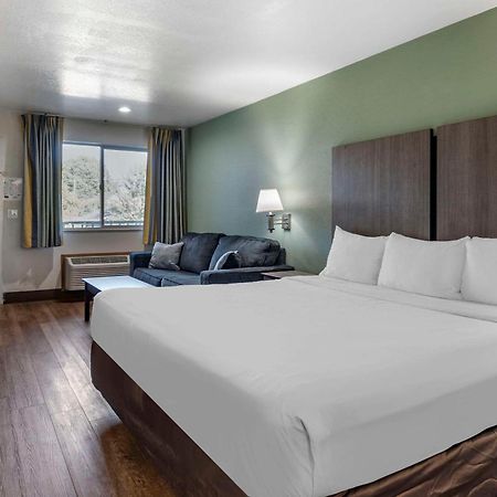 Econo Lodge Portland Airport Kültér fotó