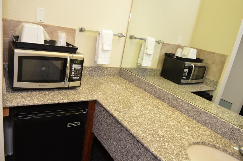 Econo Lodge Portland Airport Kültér fotó
