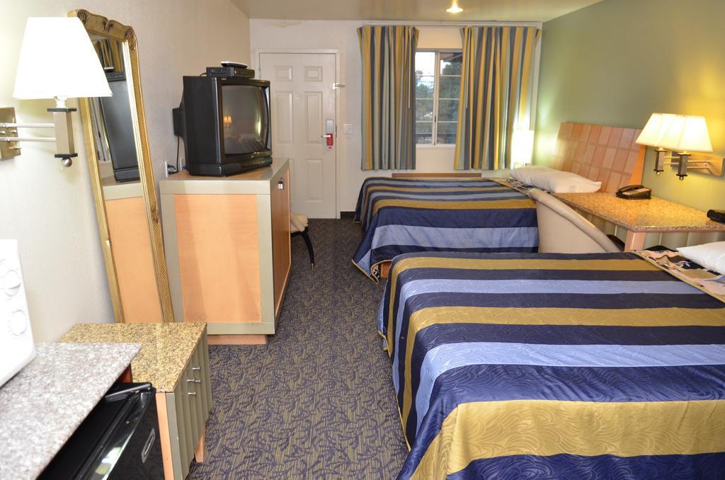 Econo Lodge Portland Airport Kültér fotó