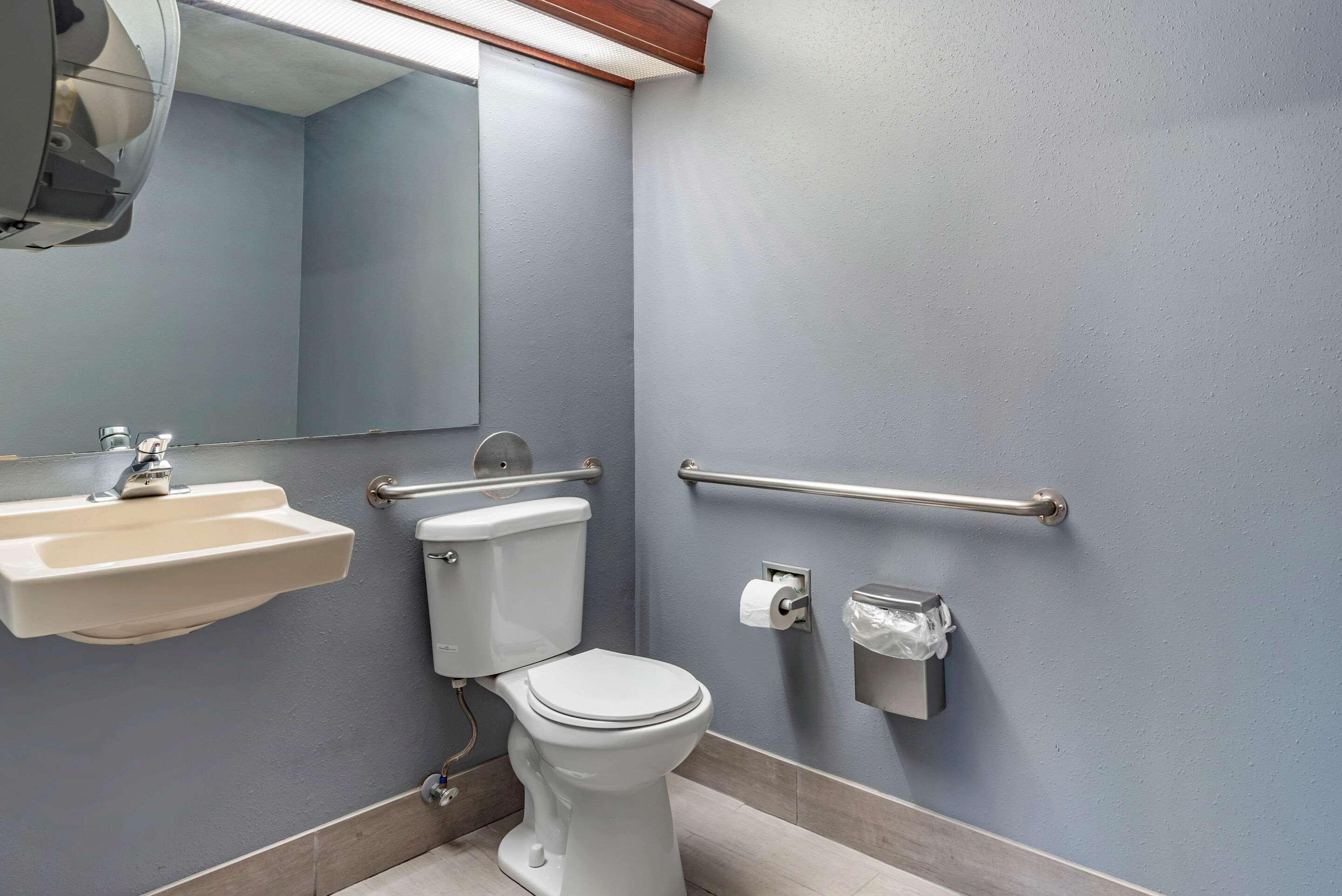 Econo Lodge Portland Airport Kültér fotó