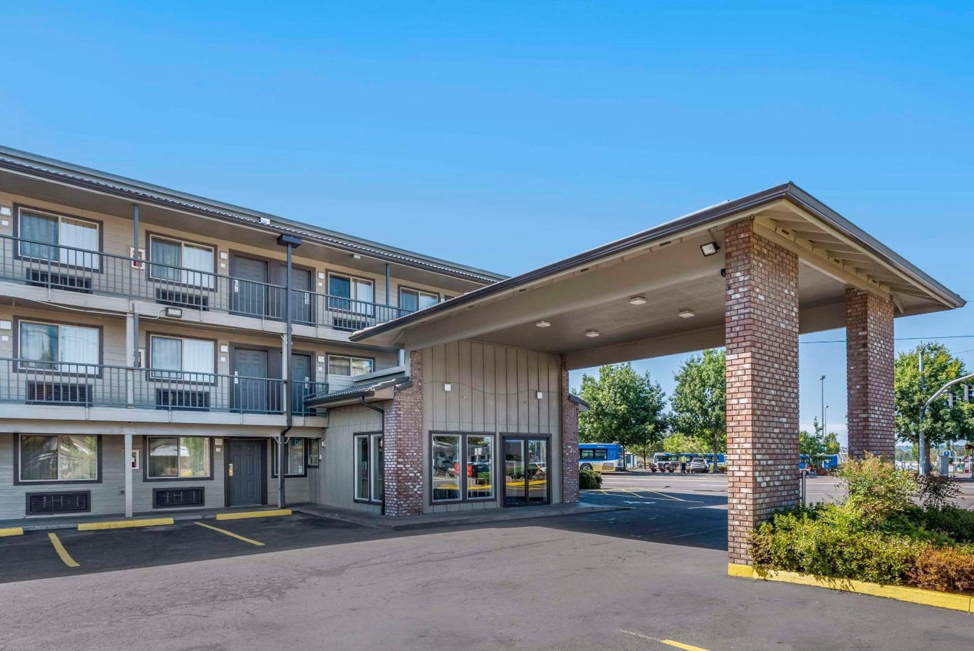 Econo Lodge Portland Airport Kültér fotó